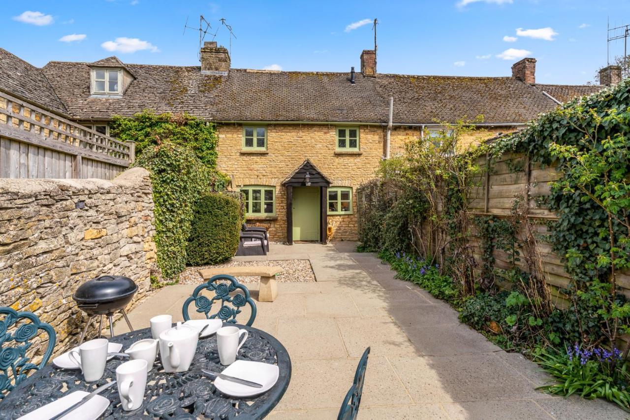 Forsythia Cottage バートン・オン・ザ・ウォーター エクステリア 写真